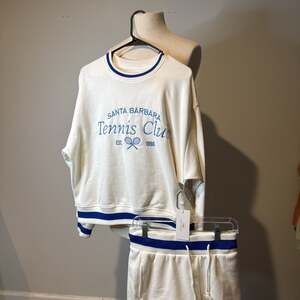 Cozy cute NWT LAZY SUNDAY matching set while and blue